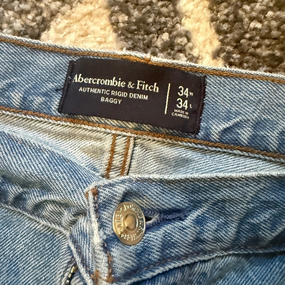 Abercrombie & Fitch Men’s Baggy Jeans – 34W x 34L